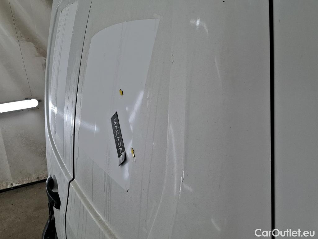  Opel  Combo OPEL  / 2018 / 4P / Fourgonnette 1.5 diesel 100chL1H1/stand CARGO PACK C #14