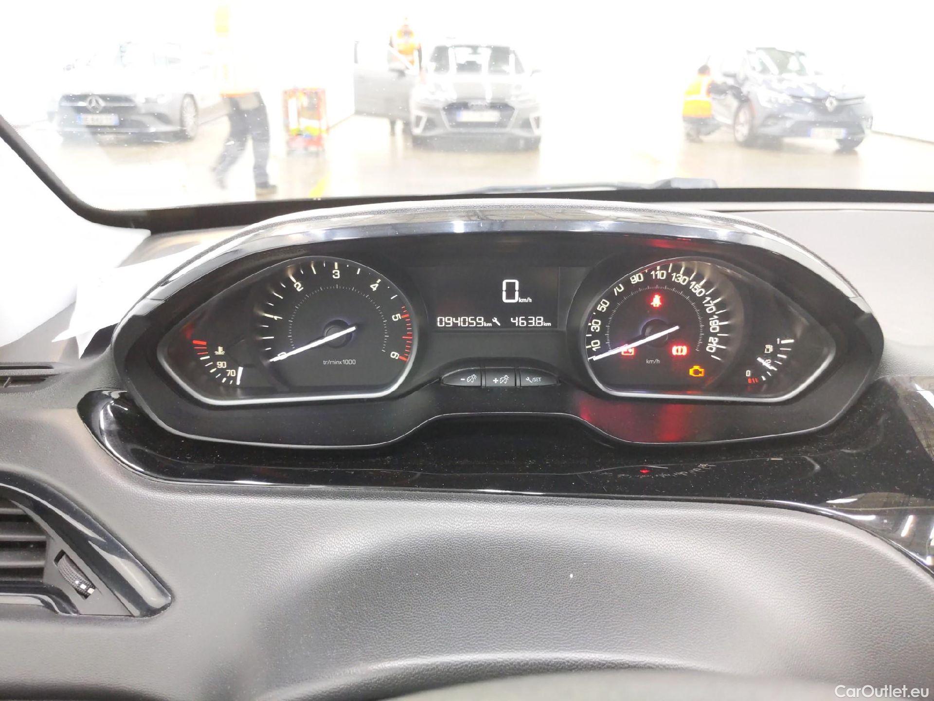  Peugeot  208  Affaire Premium Pack 1.5 HDi 100CV BVM6 E6dT #1