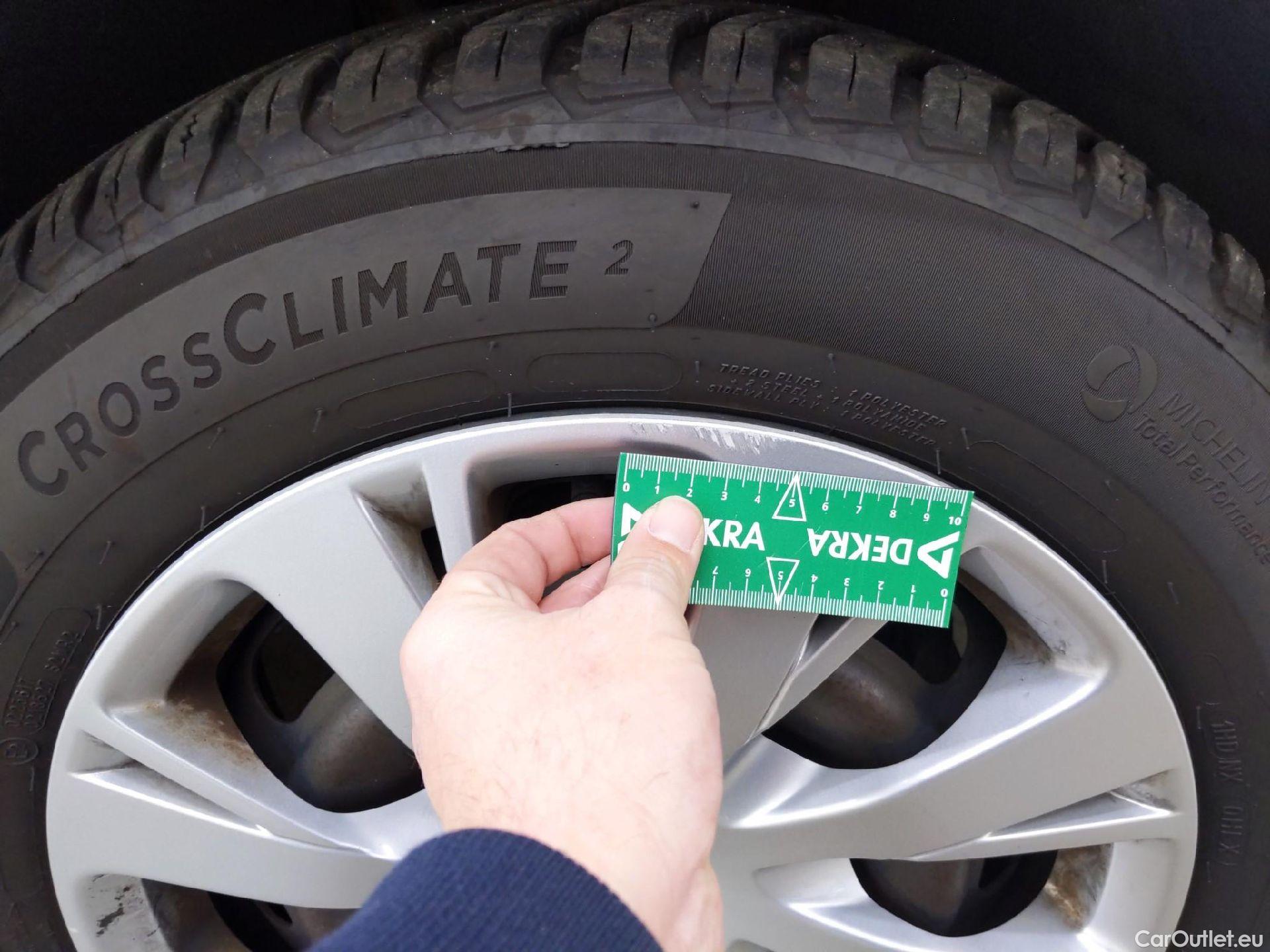  Peugeot  208  Affaire Premium Pack 1.5 HDi 100CV BVM6 E6dT #5