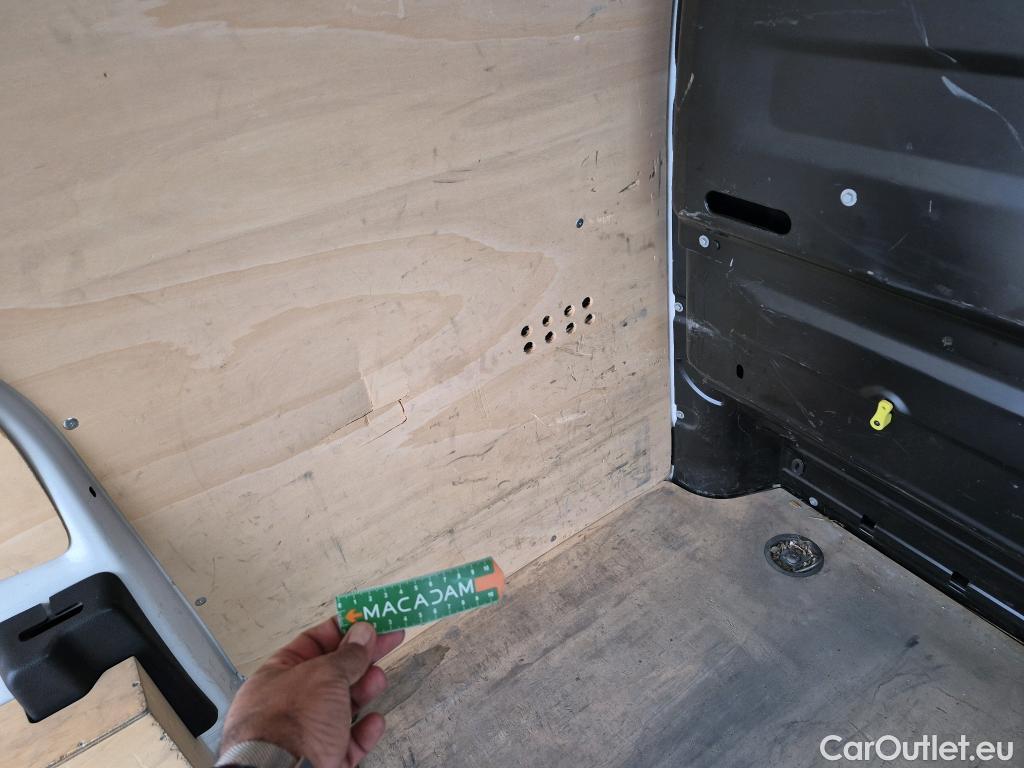  Peugeot  Expert  Fourgon Premium Compact 1.5 HDi 120CV BVM6 E6dT #52