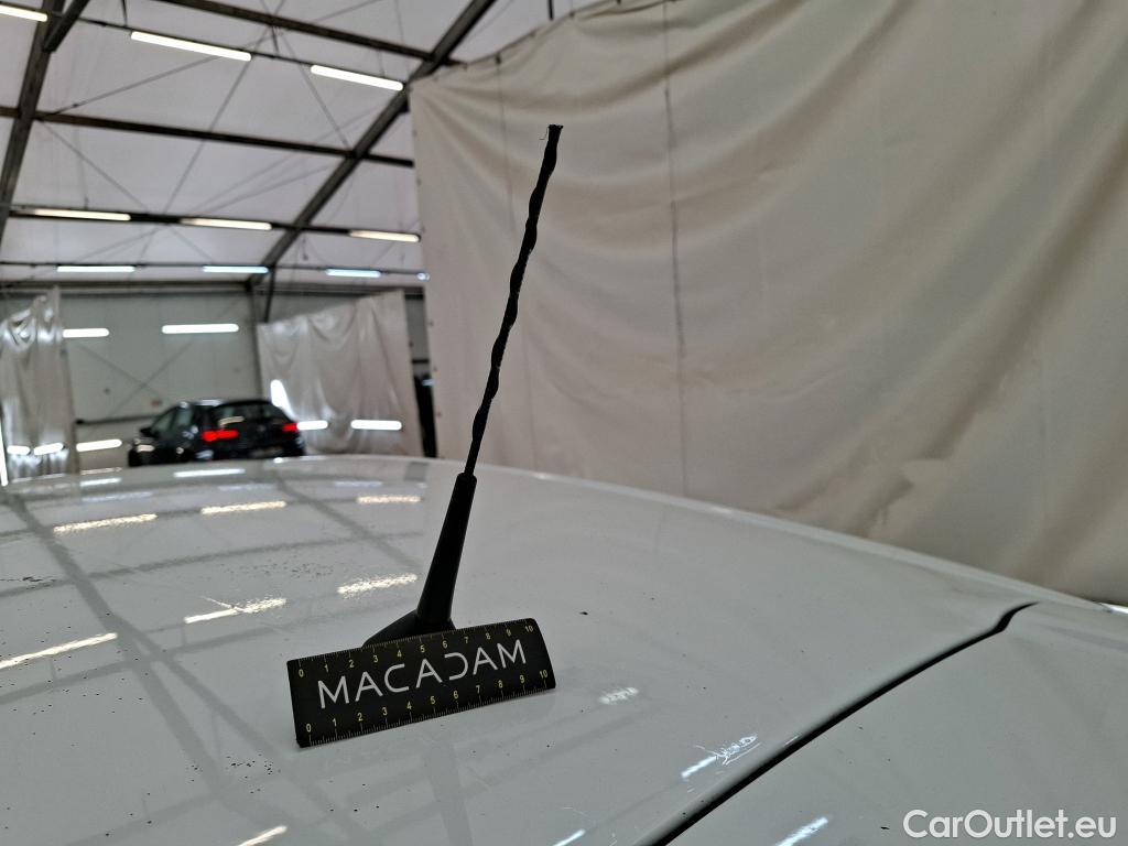  Renault  Clio RENAULT  Société VU 5p Berline Air MédiaNav Energy dCi 75 #52