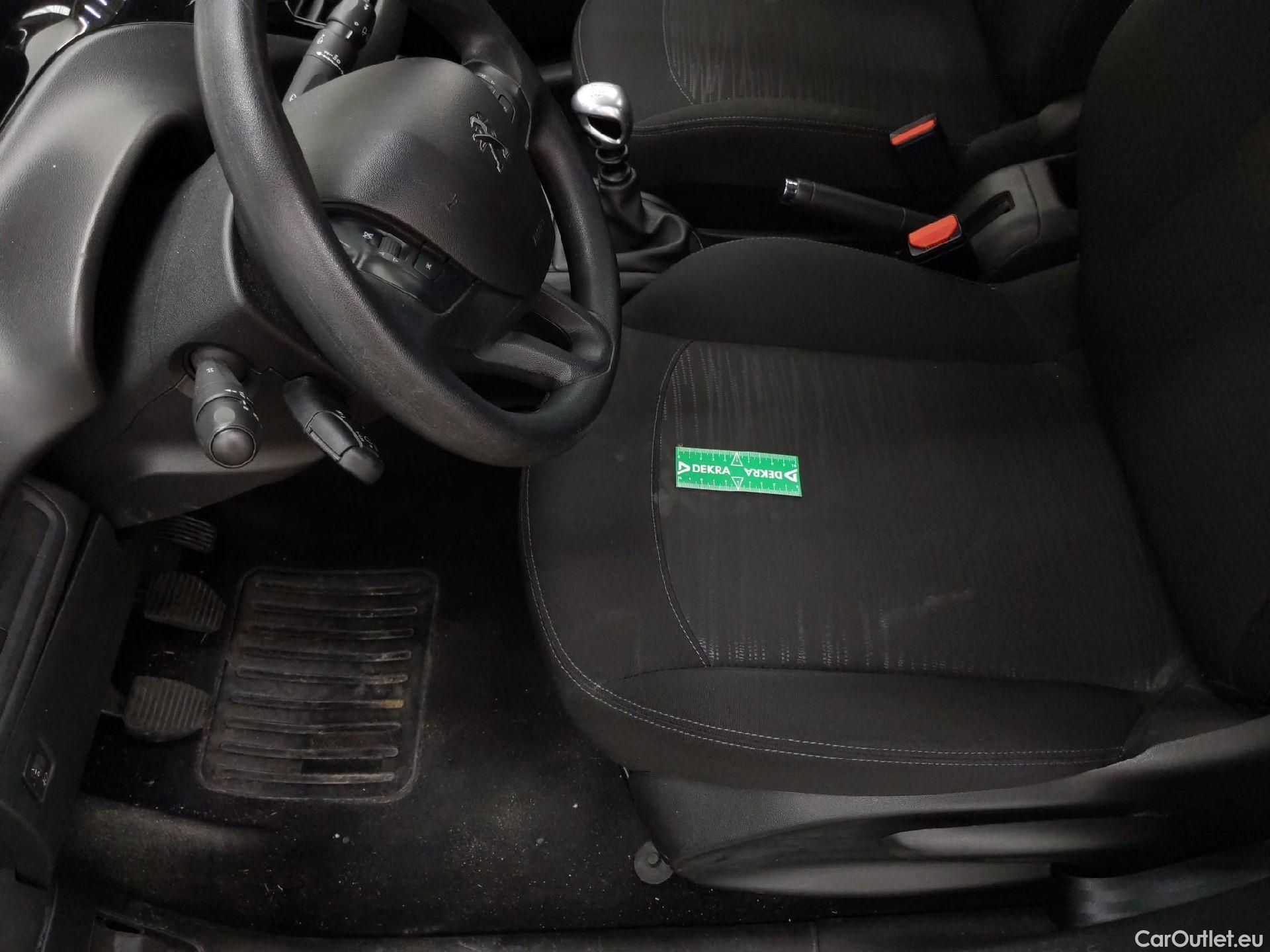  Peugeot  208  Affaire Premium Pack 1.5 HDi 100CV BVM6 E6dT #32