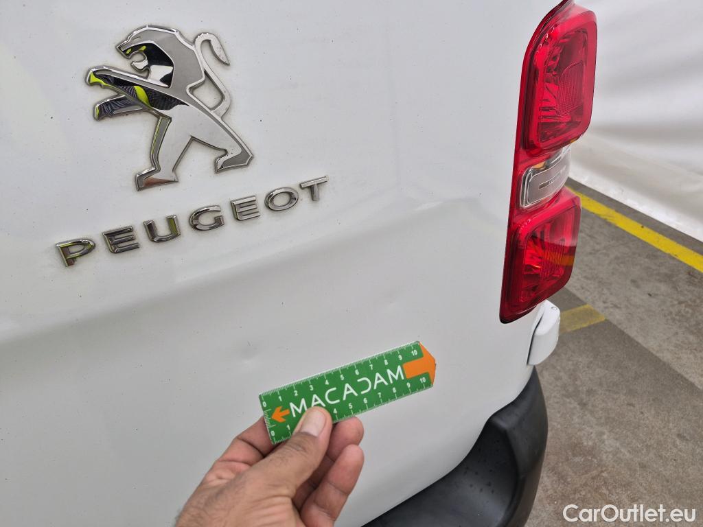  Peugeot  Expert  Fourgon Premium Compact 1.5 HDi 120CV BVM6 E6dT #81