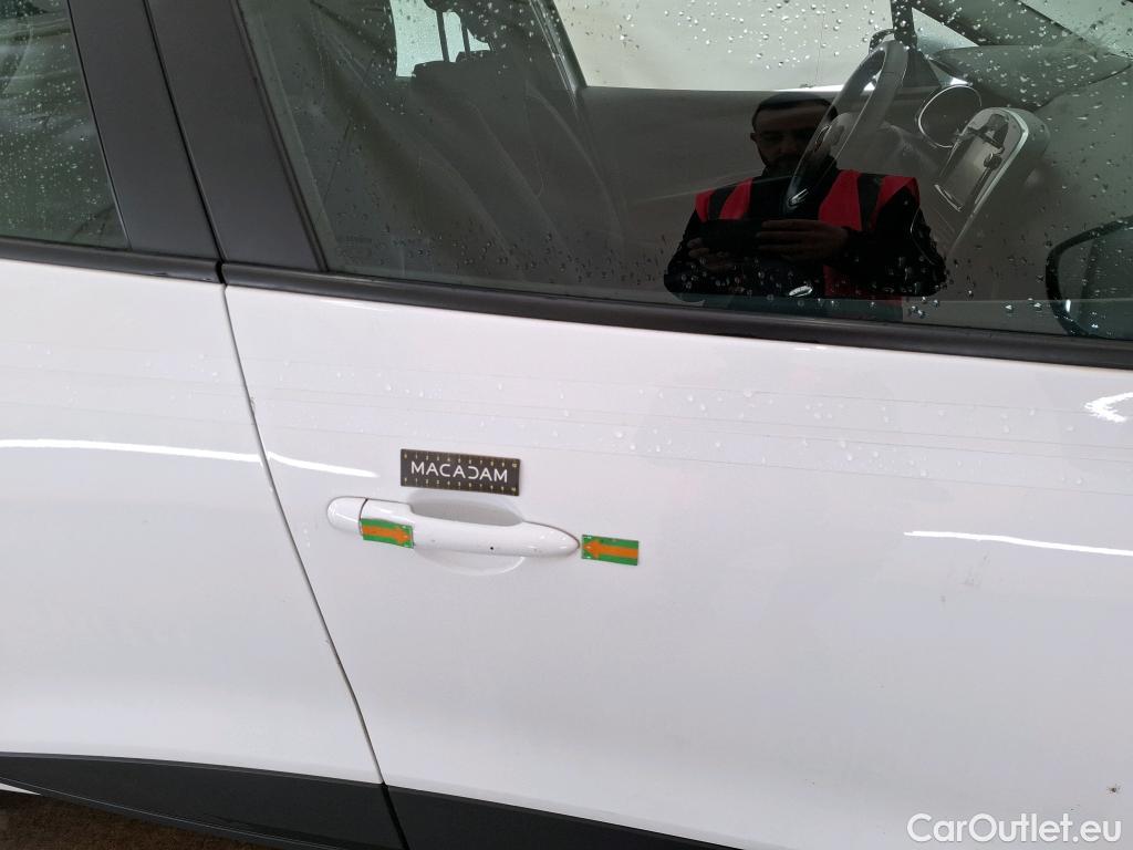  Renault  Clio RENAULT  Société VU 5p Berline Air MédiaNav Energy dCi 75 #101