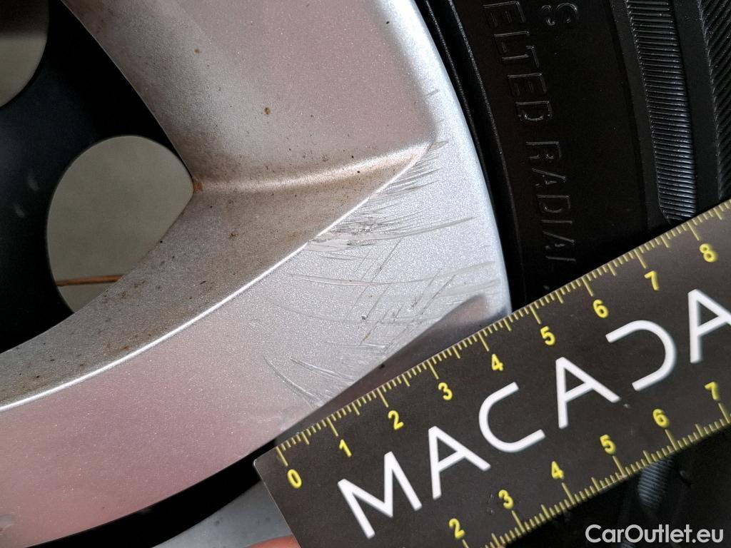  Renault  Clio RENAULT  Société VU 5p Berline Air MédiaNav Energy dCi 75 #96