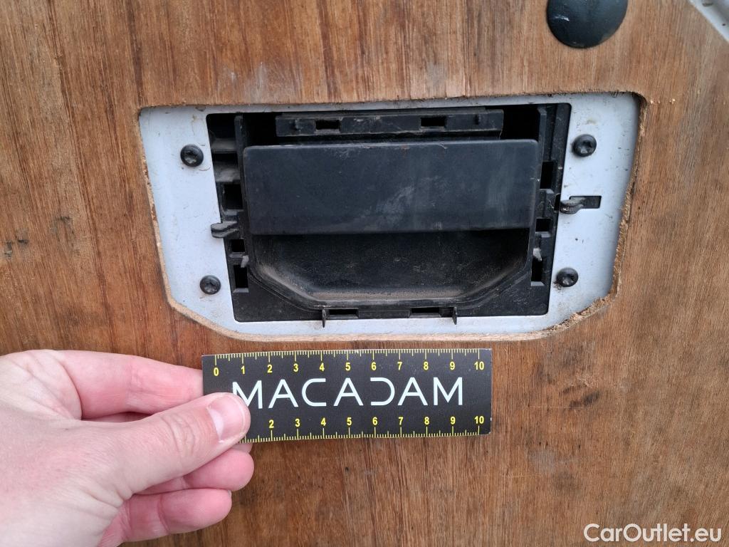  Volkswagen  Crafter VOLKSWAGEN  / 2017 / 4P / Fourgon tôlé 2.0 TDI 140 35 L4H3 Procab Business Line #84