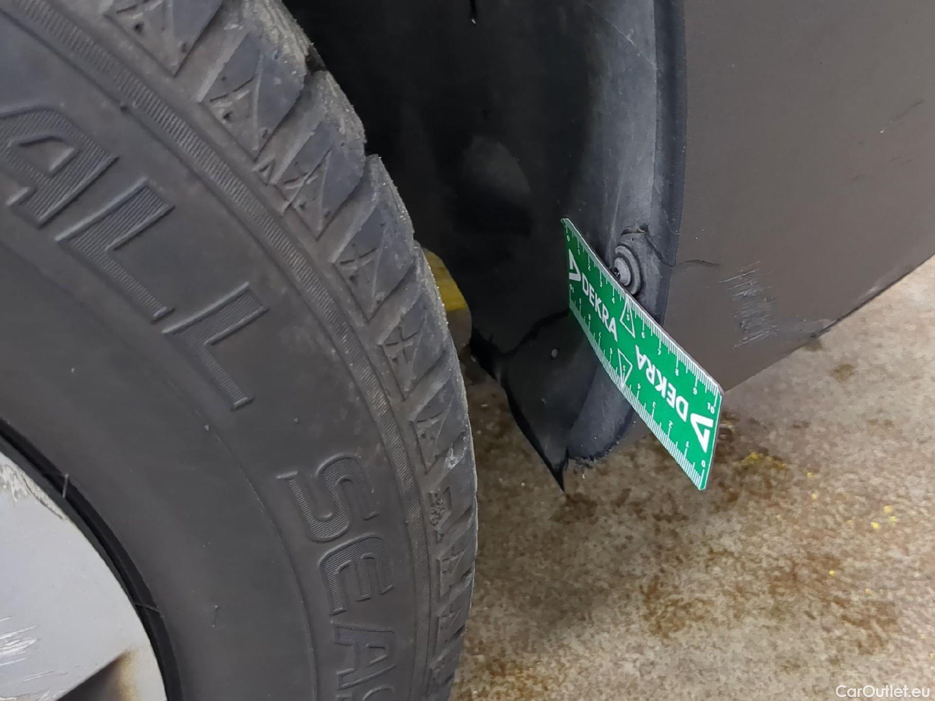  Renault  Kangoo  Express Maxi Extra (Série Spéciale) 1.5 dCi 90CV BVM5 E6 #8