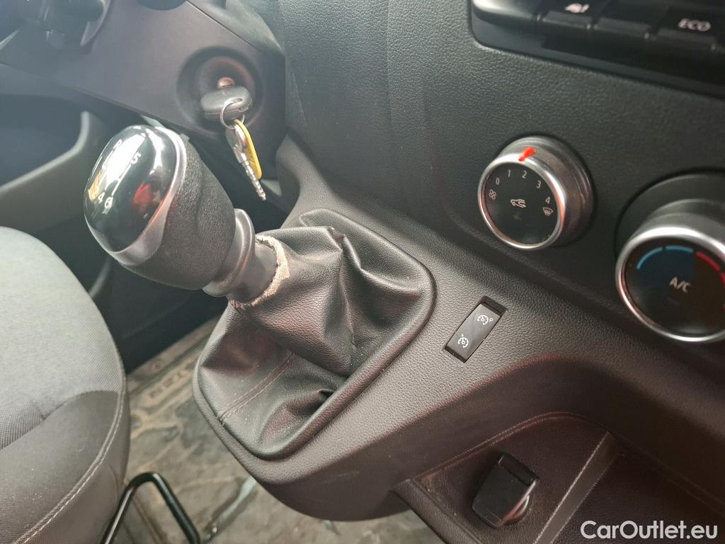  Renault  Master  III Fourgon L3H2 3 5 Grand Confort dCi 135CV BVM6 E6dT #44