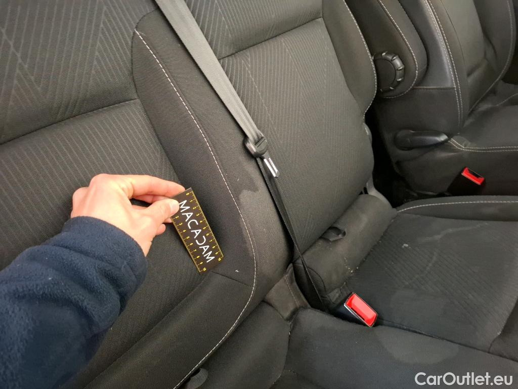  Renault  Trafic  Fourgon Grand Confort L1H1 1000 1.6 dCi 120CV BVM6 E6dT #44