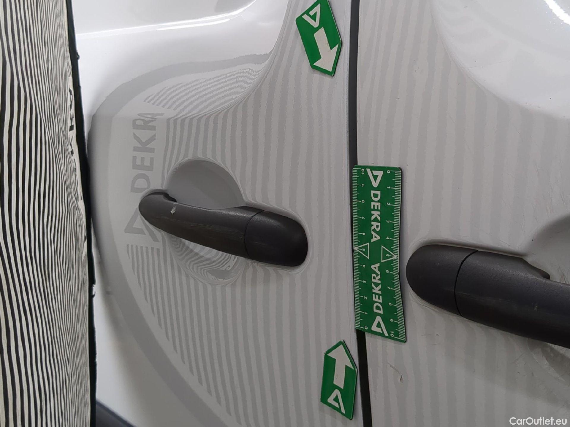  Renault  Kangoo  Express Maxi Extra (Série Spéciale) 1.5 dCi 90CV BVM5 E6 #17