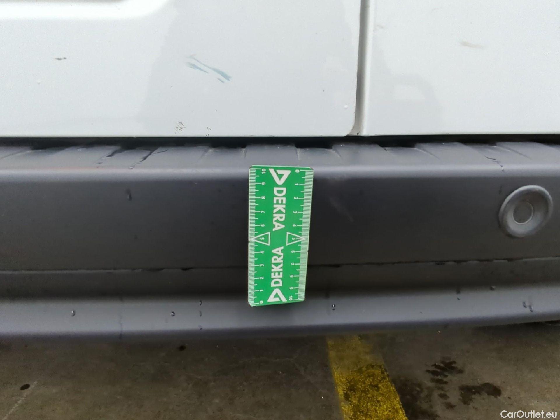  Renault  Kangoo  Express Maxi Extra (Série Spéciale) 1.5 dCi 90CV BVM5 E6 #47