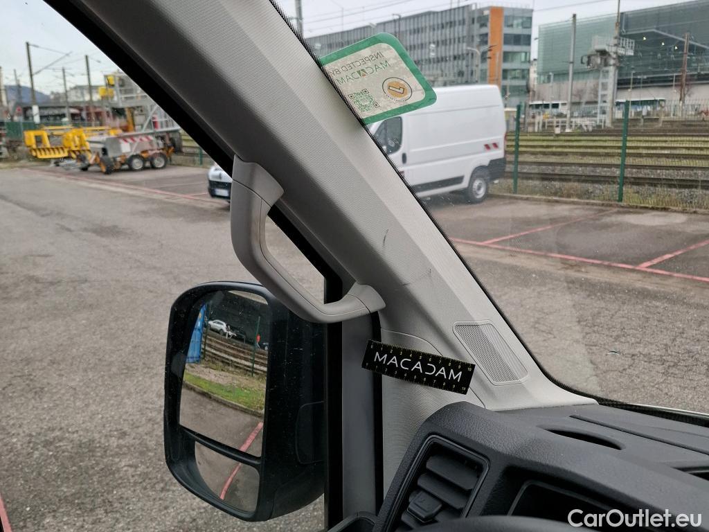  Volkswagen  Crafter VOLKSWAGEN  / 2017 / 4P / Fourgon tôlé 2.0 TDI 140 35 L4H3 Procab Business Line #57