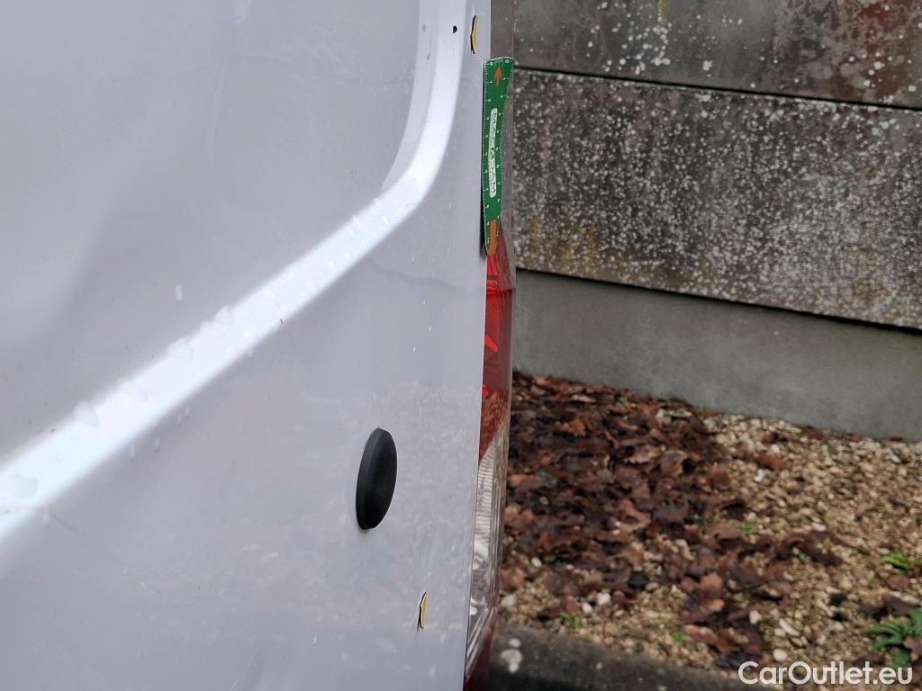  Renault  Master  III Fourgon L3H2 3 5 Grand Confort dCi 135CV BVM6 E6dT #9