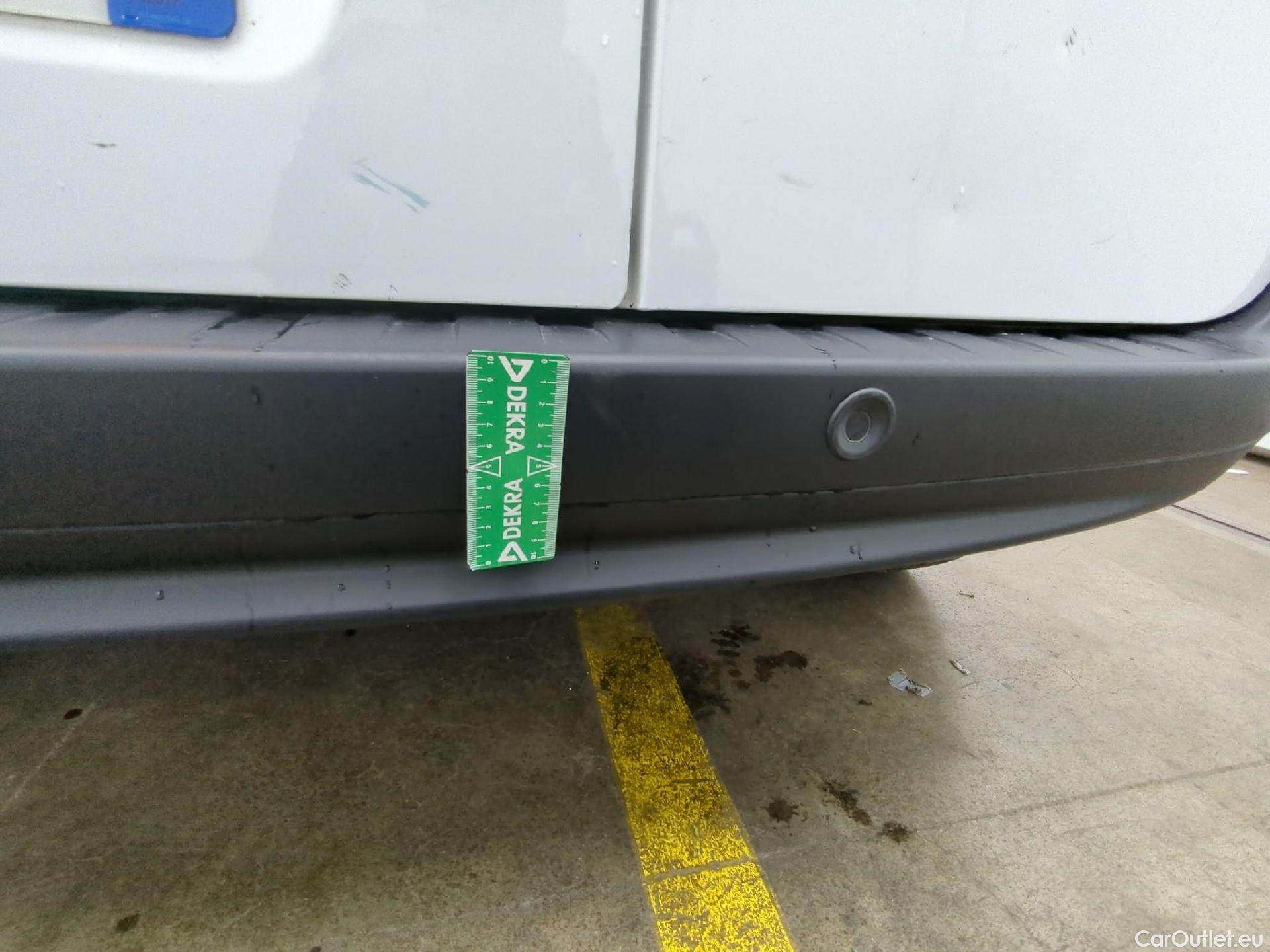  Renault  Kangoo  Express Maxi Extra (Série Spéciale) 1.5 dCi 90CV BVM5 E6 #49