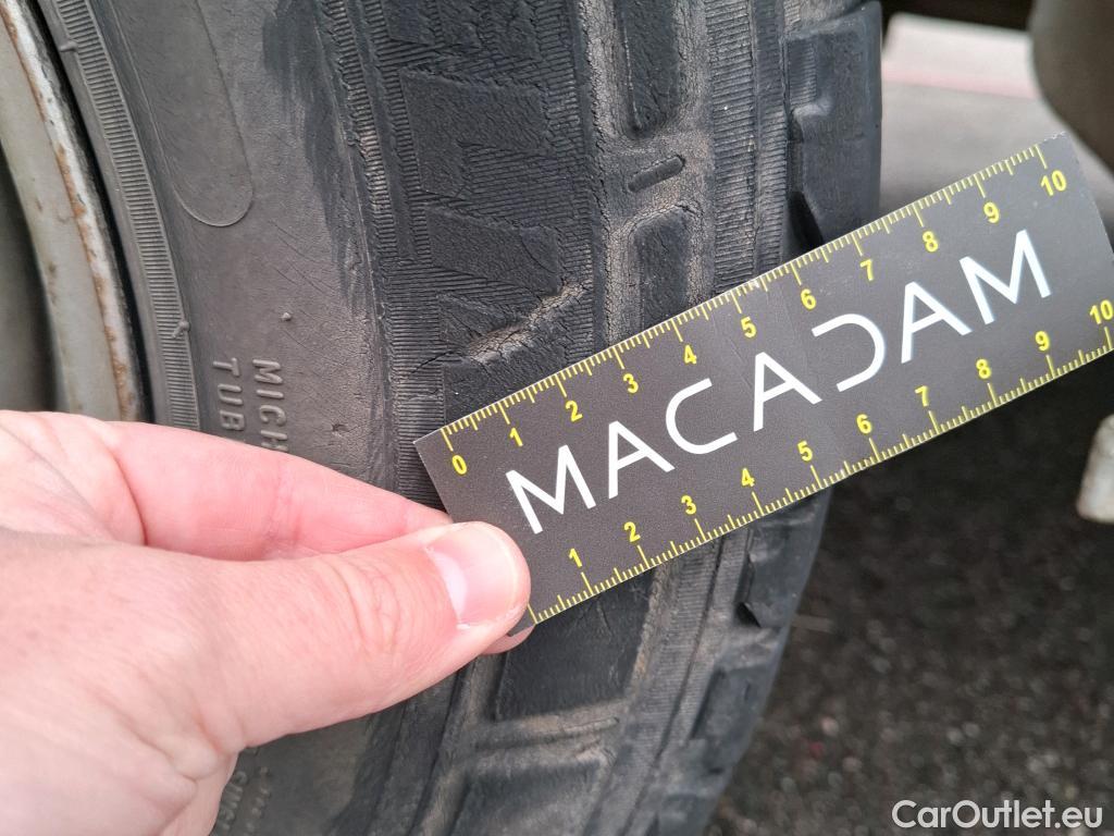  Volkswagen  Crafter VOLKSWAGEN  / 2017 / 4P / Fourgon tôlé 2.0 TDI 140 35 L4H3 Procab Business Line #35