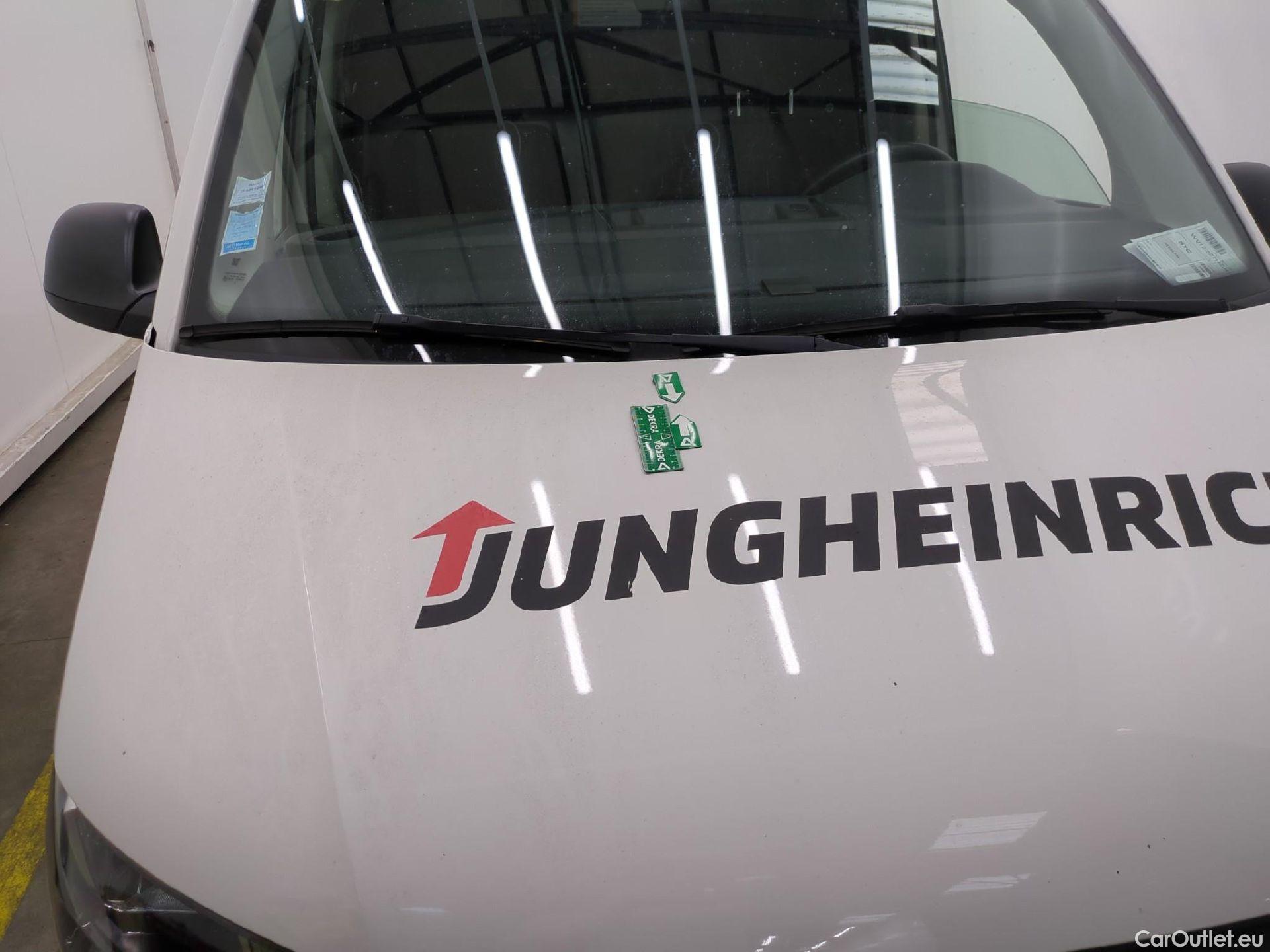  Volkswagen  Transporter T6  Fourgon 2.0 100CV BVM5 #29