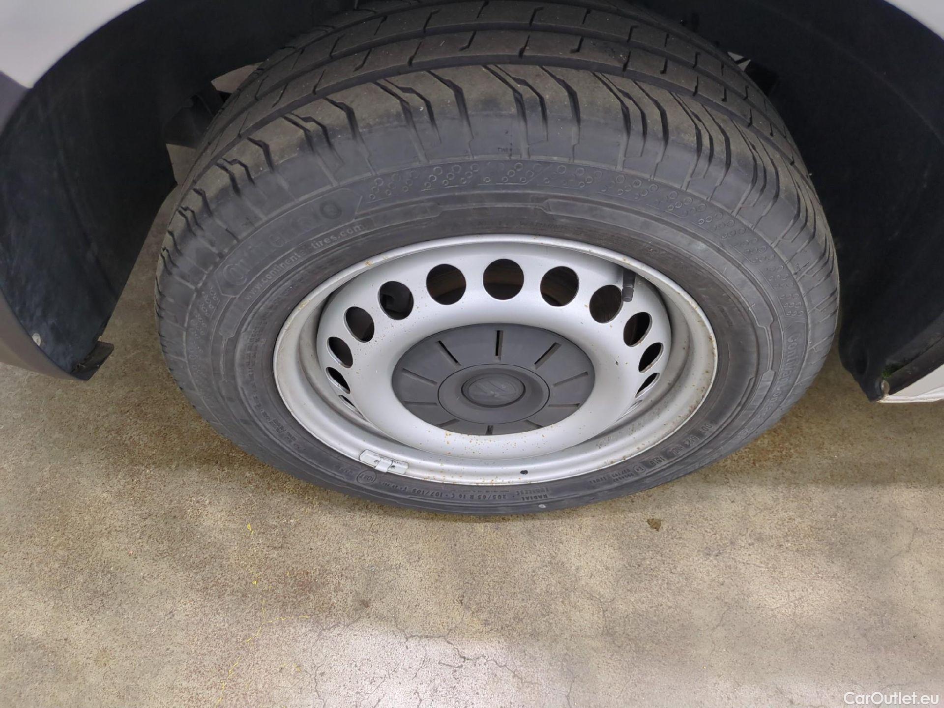  Volkswagen  Transporter T6  Fourgon 2.0 100CV BVM5 #14