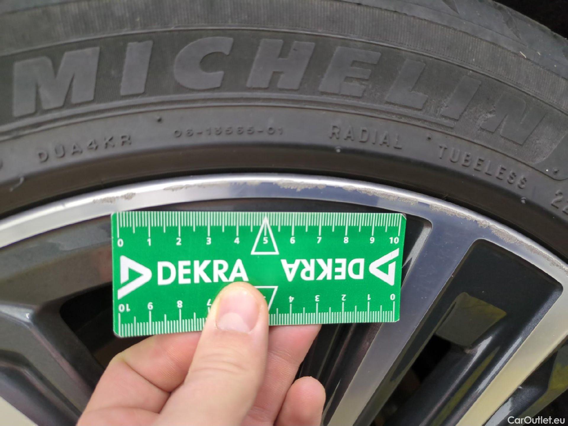  Bmw  Serie 1 1 Berline 116 d Business Design 1.5 115CV BVA7 E6d #17