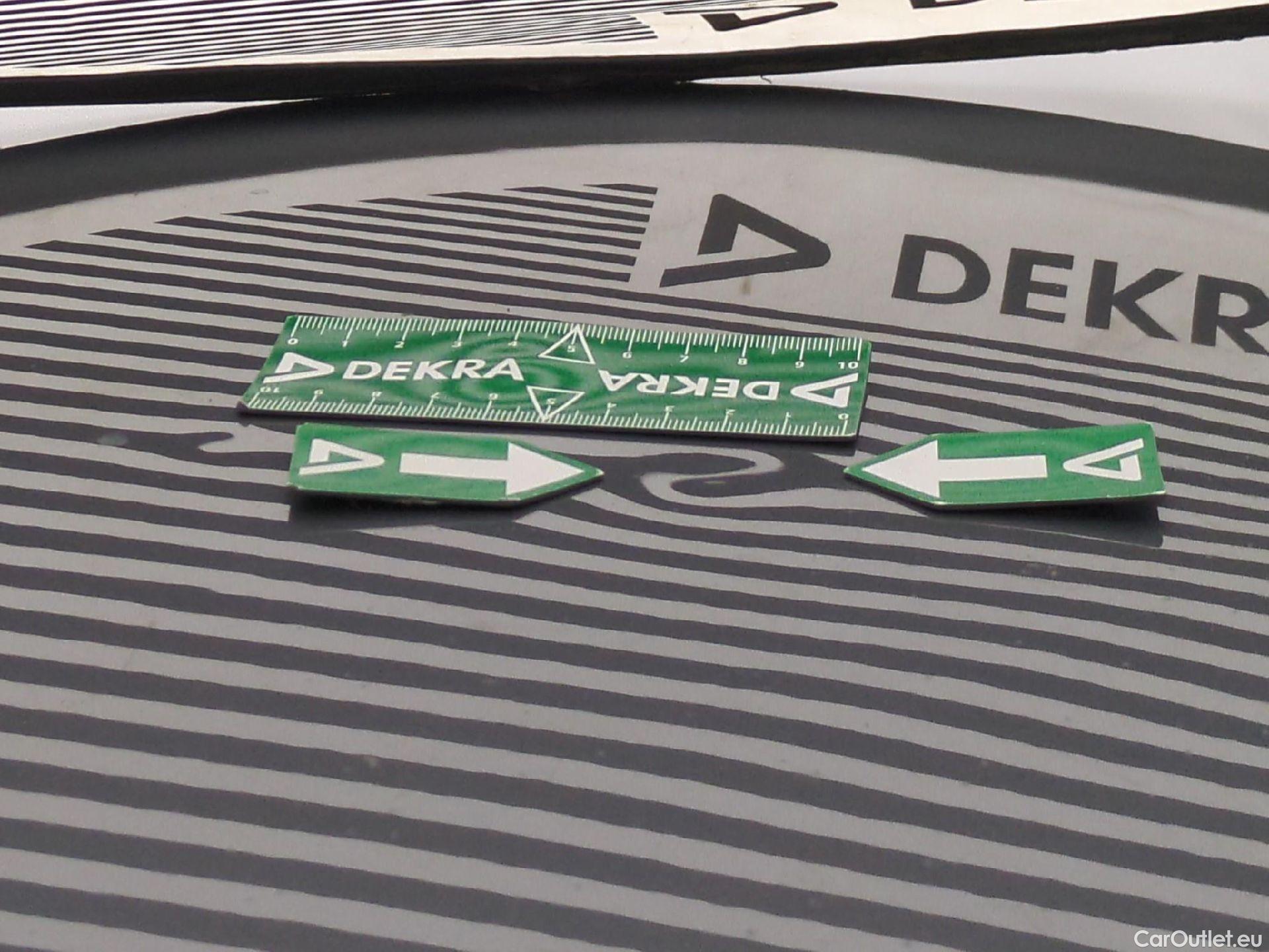  Bmw  Serie 1 1 Berline 116 d Business Design 1.5 115CV BVA7 E6d #24