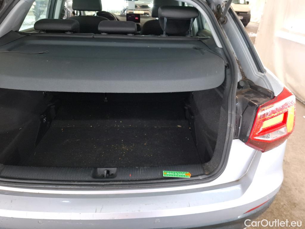  Audi  Q2 AUDI  5p UF 1.4 TFSI COD Design 5P #38