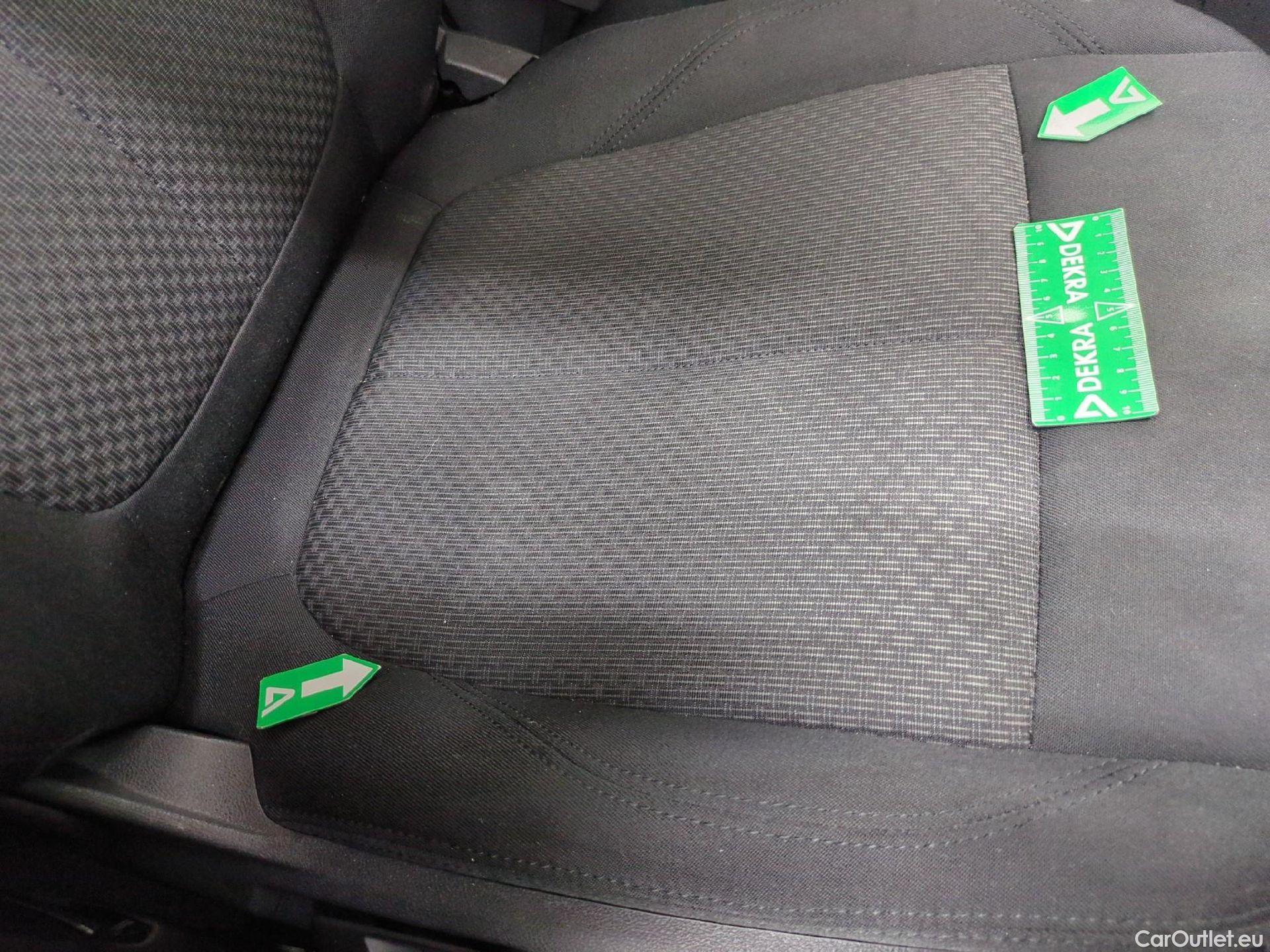  Bmw  Serie 1 1 Berline 116 d Business Design 1.5 115CV BVA7 E6d #2