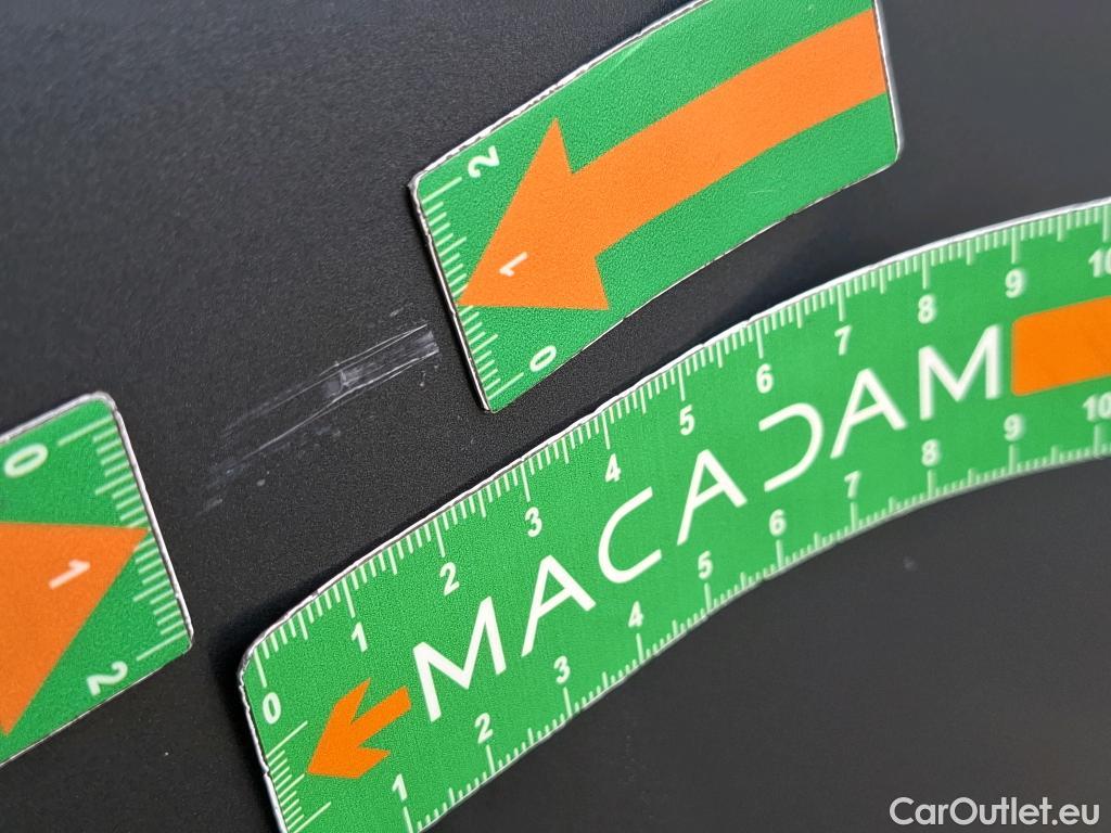  Hyundai   Ioniq HYUNDAI 6 / 2022 / 4P / Berline BEV 77kWh 229ch Executive #25