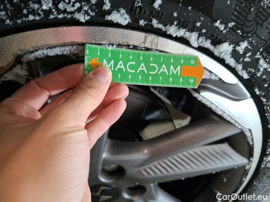  DS  DS7 7 Crossback Ligne Noir 1.6 PureTech 180CV BVA8 E6d #9