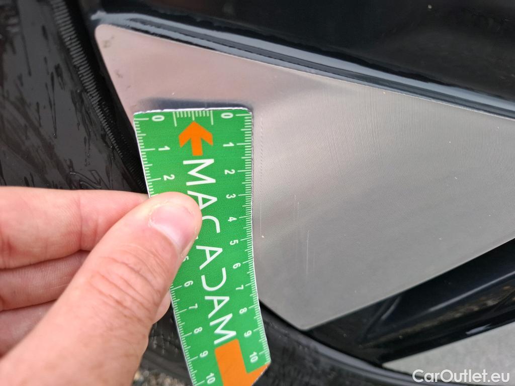  Hyundai   Ioniq HYUNDAI 6 / 2022 / 4P / Berline BEV 77kWh 229ch Executive #11