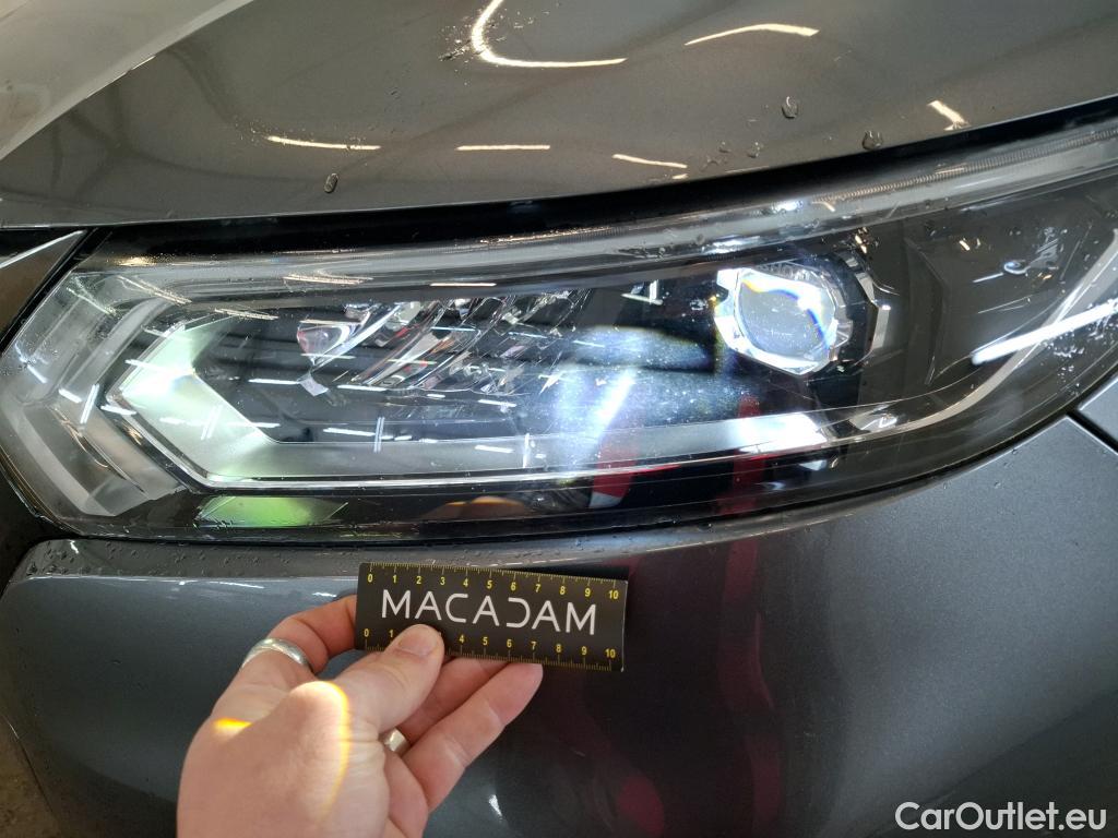  Nissan  Qashqai NISSAN  / 2017 / 5P / Crossover 1.3 DIG-T 160 DCT Tekna #16