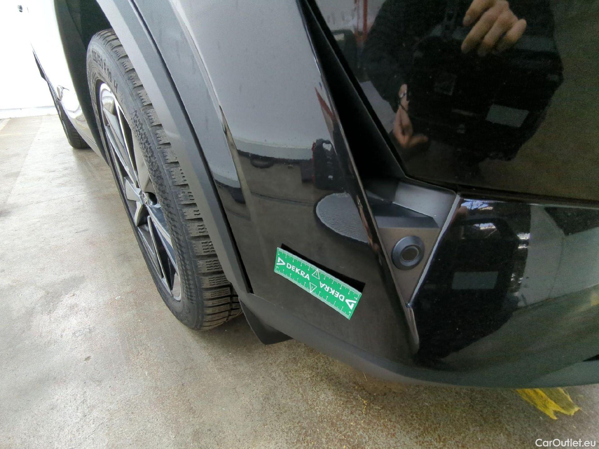  Nissan  Qashqai NISSAN  / 2021 / 5P / Crossover 1.3 MHEV 158ch Xtronic N-Style(SP) #8