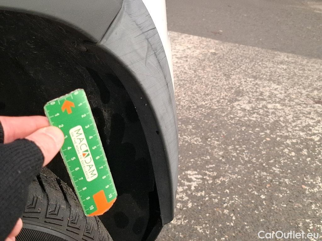  Peugeot  2008  Allure Business 1.2 PureTech 130CV BVM6 E6dT #18