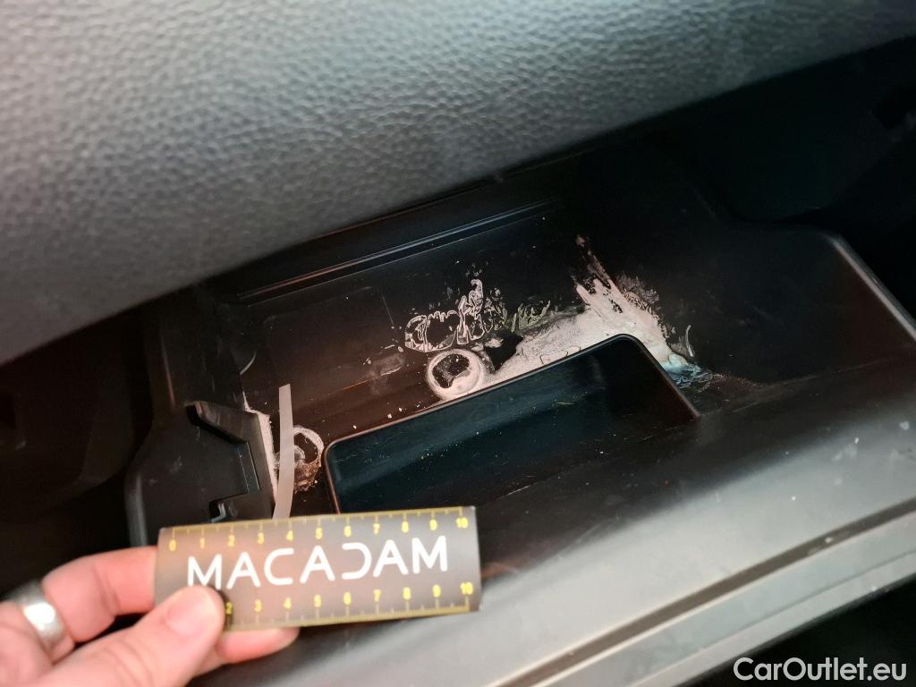  Nissan  Qashqai NISSAN  / 2017 / 5P / Crossover 1.3 DIG-T 160 DCT Tekna #14