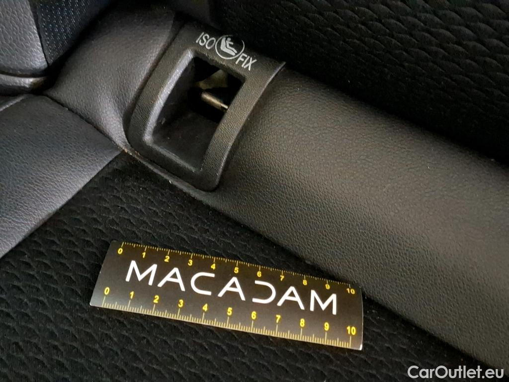  Nissan  Qashqai NISSAN  / 2017 / 5P / Crossover 1.3 DIG-T 160 DCT Tekna #23