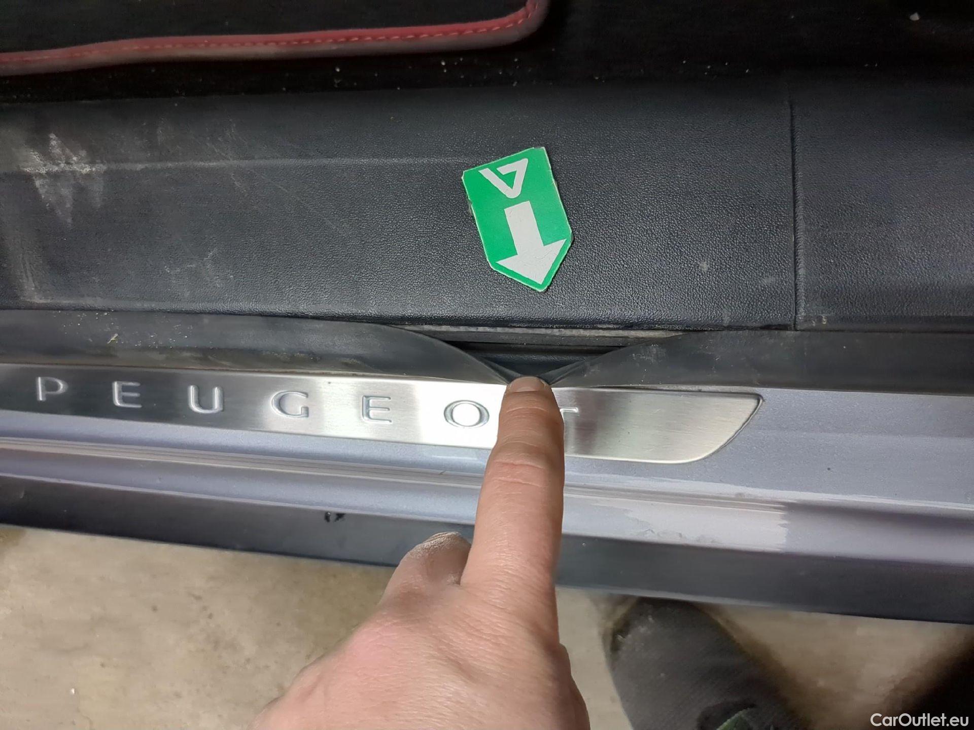  Peugeot  2008  GT Line 1.2 PureTech 110CV BVA6 E6dT #2