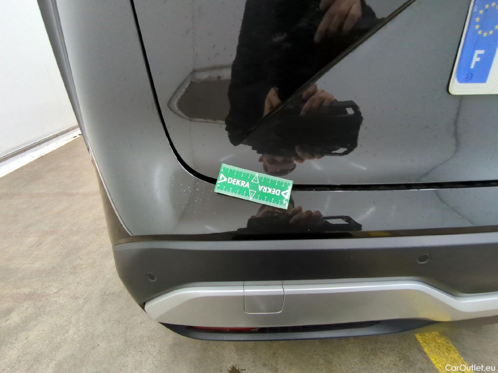  Nissan  Qashqai NISSAN  / 2021 / 5P / Crossover 1.3 MHEV 158ch Xtronic N-Style(SP) #24