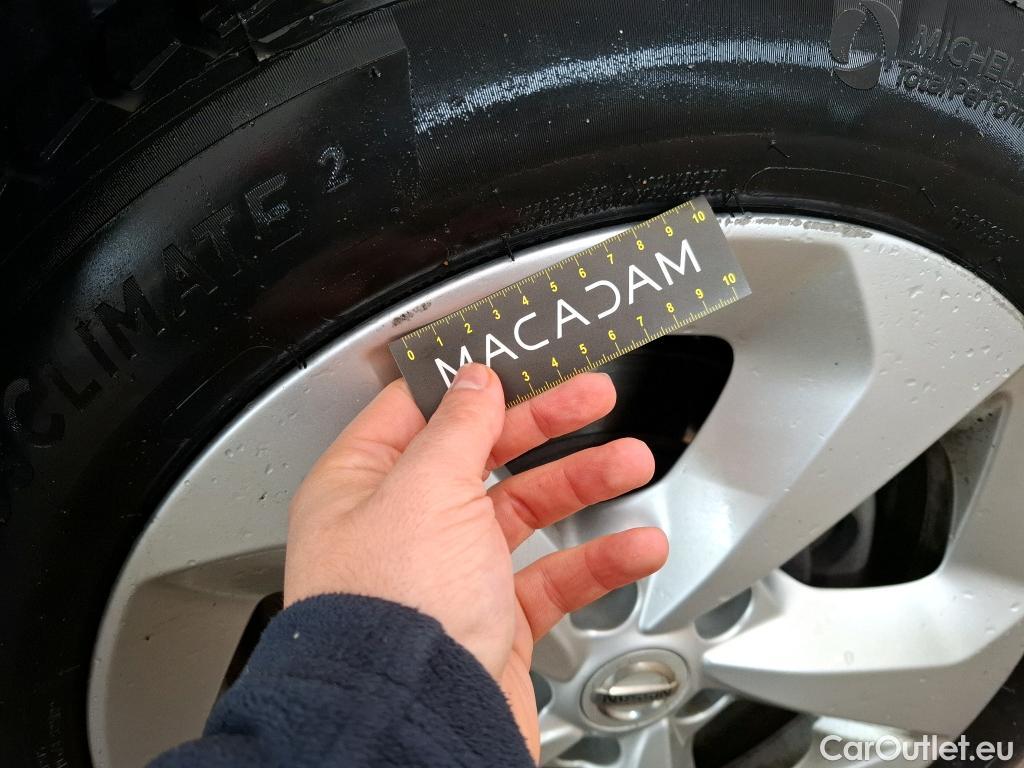  Nissan  Qashqai NISSAN  / 2017 / 5P / Crossover 1.5 DCI 115 Business Edition #15