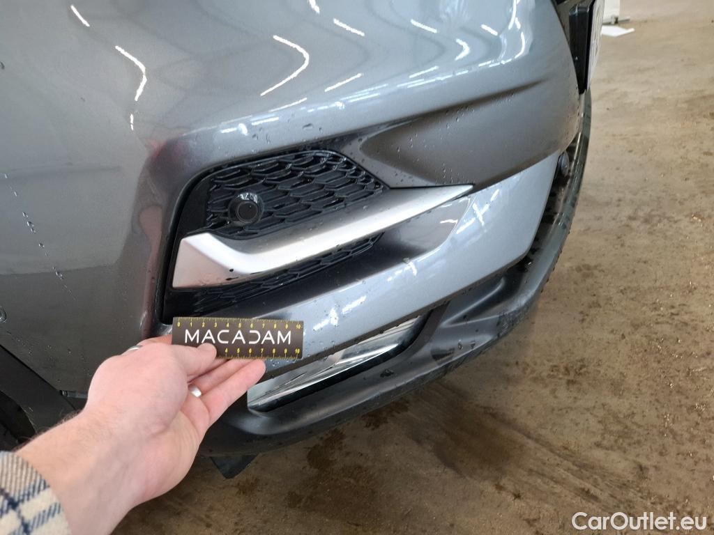  Nissan  Qashqai NISSAN  / 2017 / 5P / Crossover 1.3 DIG-T 160 DCT Tekna #25