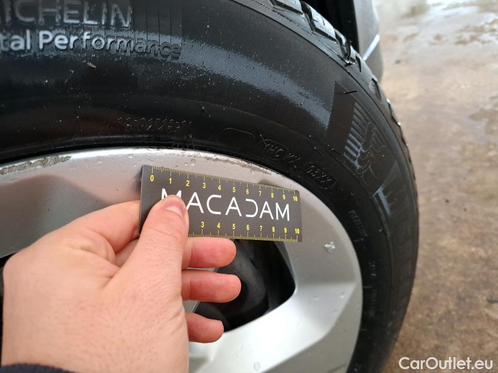  Nissan  Qashqai NISSAN  / 2017 / 5P / Crossover 1.5 DCI 115 Business Edition #14