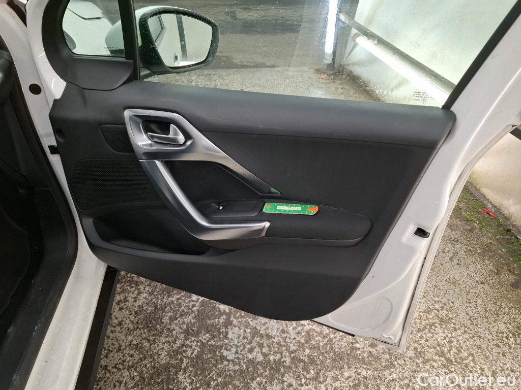  Peugeot  2008  Allure Business 1.2 PureTech 130CV BVM6 E6dT #21