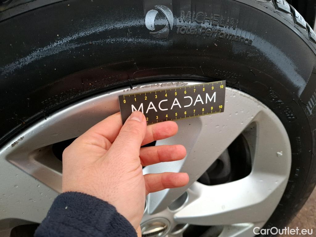  Nissan  Qashqai NISSAN  / 2017 / 5P / Crossover 1.5 DCI 115 Business Edition #13