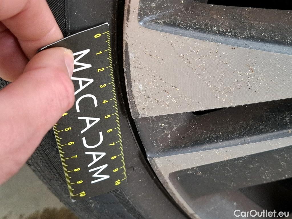  Peugeot  2008  Allure Business 1.2 PureTech 110CV BVA6 E6 #19