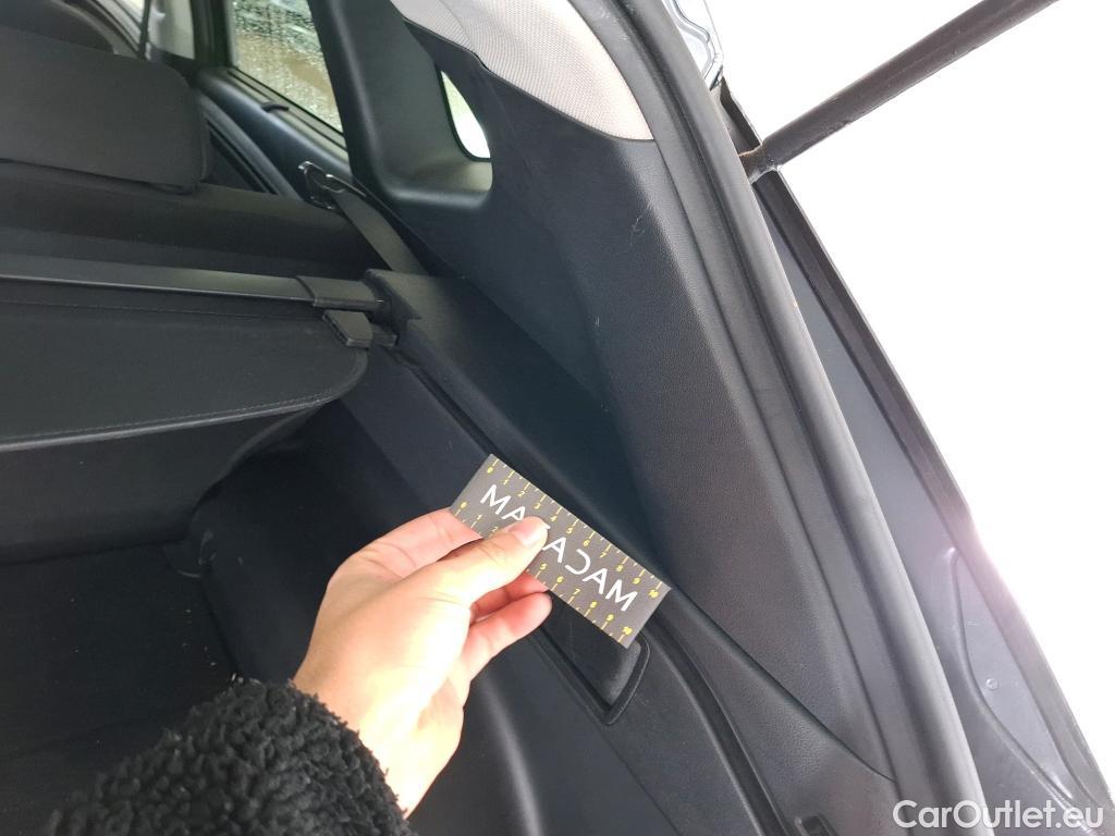  Hyundai  Tucson HYUNDAI  / 2020 / 5P / SUV 1.6 HYBRID 230 CREATIVE #4