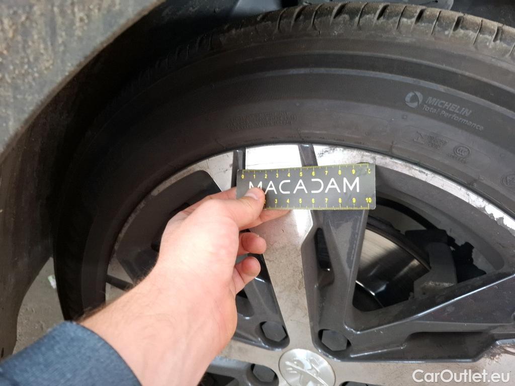  Peugeot  5008  GT Line 1.2 PureTech 130CV BVA8 E6d #21