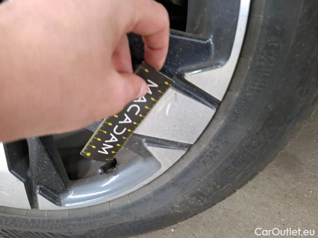  Peugeot  5008  GT Line 1.2 PureTech 130CV BVA8 E6d #17