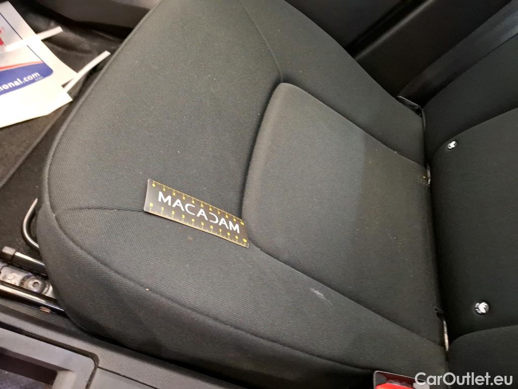  Renault  Zoe  Business 52kWh BVA #9