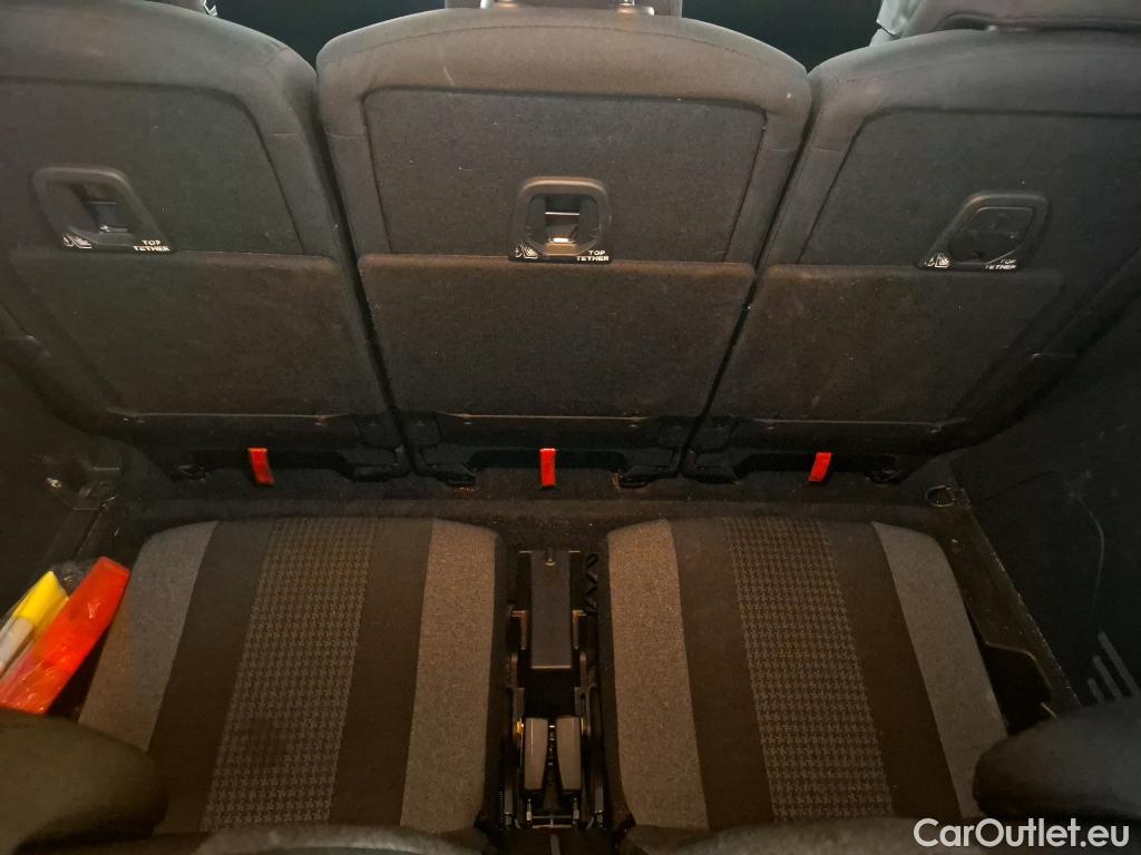  Peugeot  5008  Active Business 1.2 PureTech 130CV BVM6 7 Sieges E6d #5