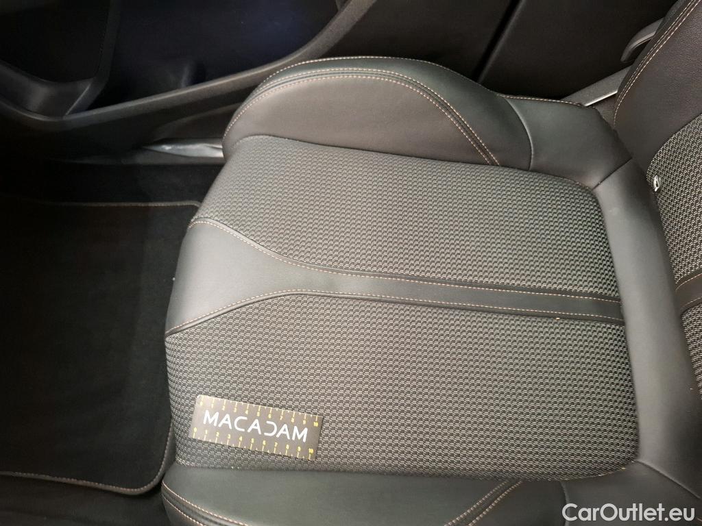  Peugeot  3008  GT 1.2 PureTech 130CV BVA8 E6d #8