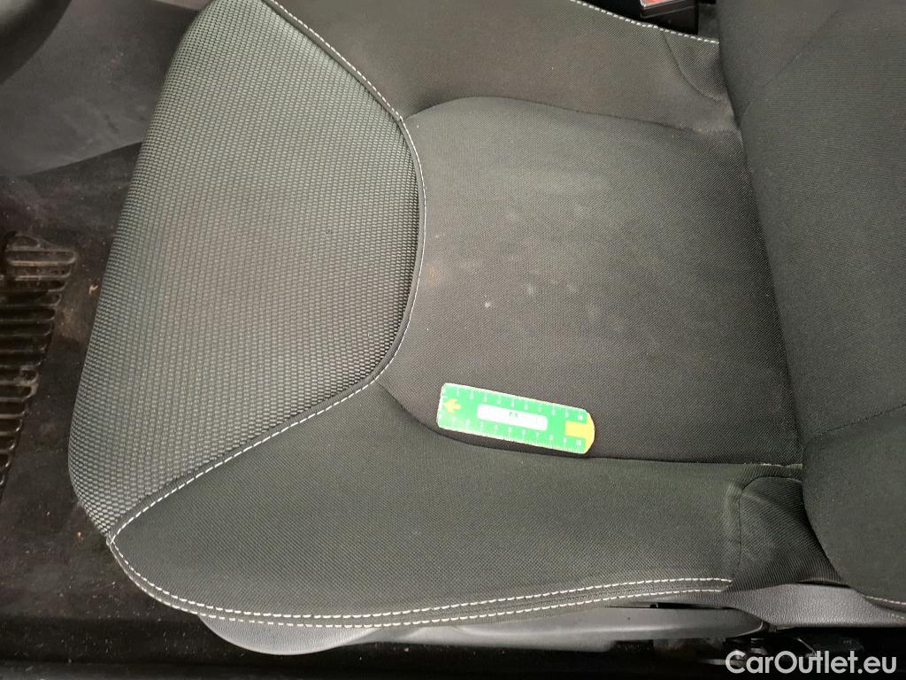  Renault  Clio  IV Business 0.9 TCe 90CV BVM5 E6 #15