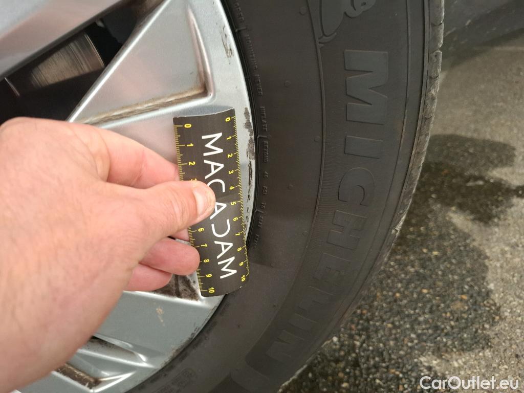  Peugeot  5008  Active Business 1.2 PureTech 130CV BVM6 7 Sieges E6d #19