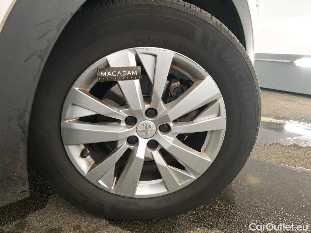  Peugeot  5008  Active Business 1.2 PureTech 130CV BVM6 7 Sieges E6d #32